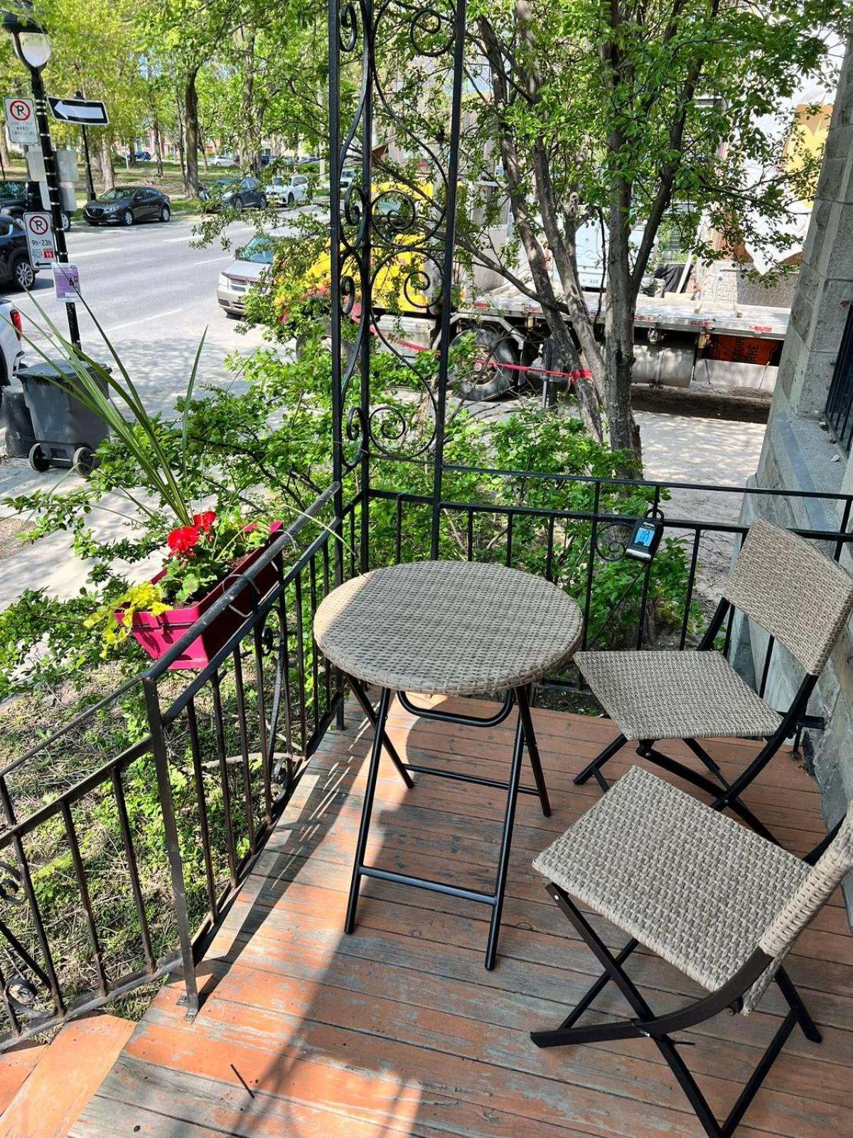 Private Room & Private Bathroom In Le Plateau Montreal Exterior photo